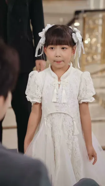 แม่จ๋า หนูพาพ่อมาช่วยแล้ว