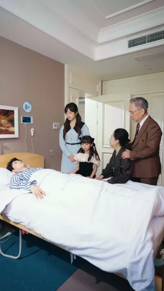 แม่จ๋า หนูพาพ่อมาช่วยแล้ว