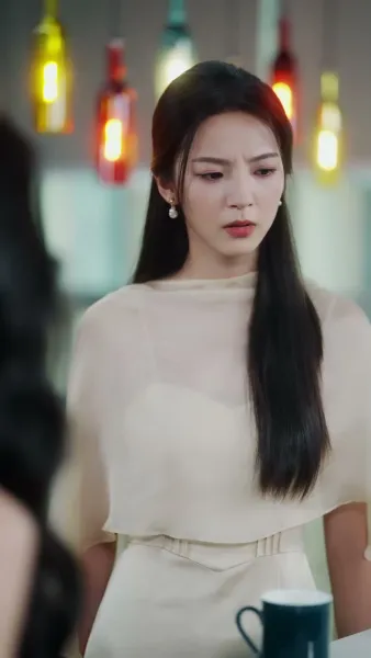 เส้นสายสีแดงที่ขาดหาย