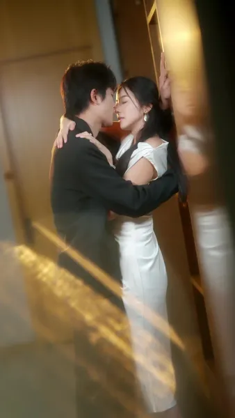 เส้นสายสีแดงที่ขาดหาย