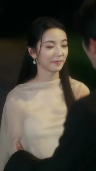 เส้นสายสีแดงที่ขาดหาย