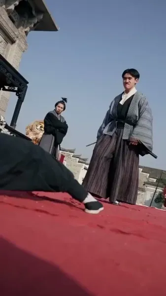 สาวระบำสิงโตผู้ตื่นขึ้น