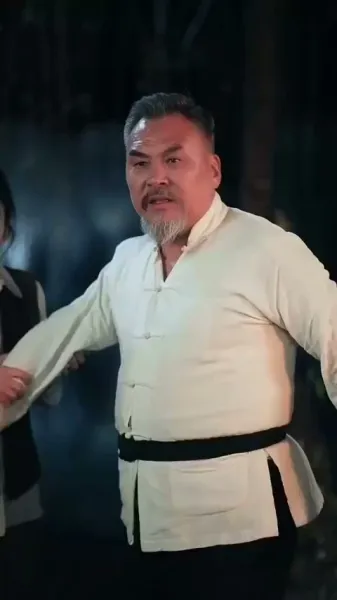 สาวระบำสิงโตผู้ตื่นขึ้น