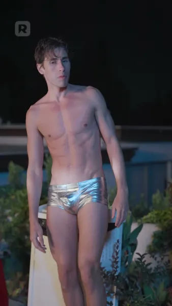 แหวกว่ายไปให้ถึงใจนาย