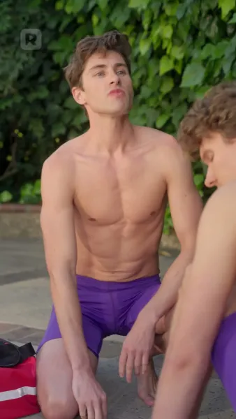 แหวกว่ายไปให้ถึงใจนาย