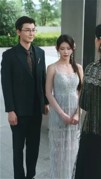 นางคือภริยาของข้า