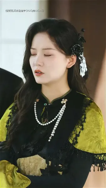 นางคือภริยาของข้า