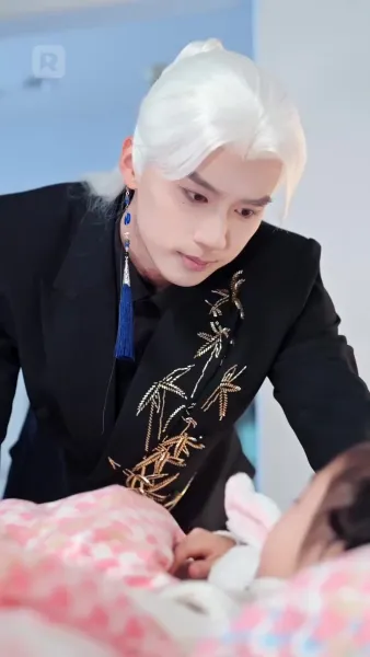 โนวา มังกรน้อยผู้นำโชค