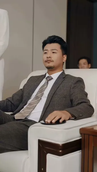 คุณพ่อมหาเศรษฐี ล้างแค้น(พากย์เสียง)