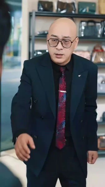 คุณพ่อมหาเศรษฐี ล้างแค้น(พากย์เสียง)