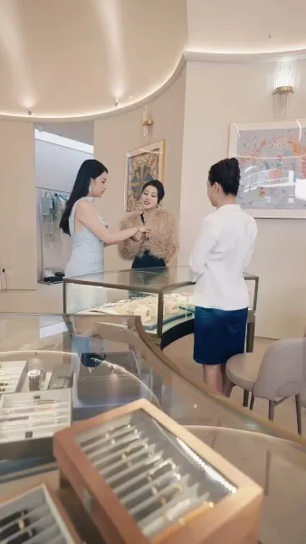 คุณพ่อมหาเศรษฐี ล้างแค้น(พากย์เสียง)