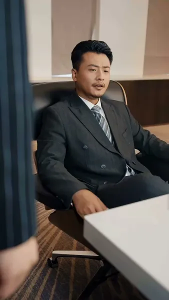 คุณพ่อมหาเศรษฐี ล้างแค้น(พากย์เสียง)