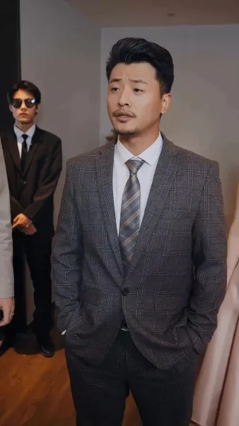 คุณพ่อมหาเศรษฐี ล้างแค้น(พากย์เสียง)