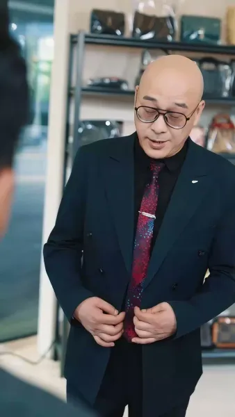 คุณพ่อมหาเศรษฐี ล้างแค้น(พากย์เสียง)