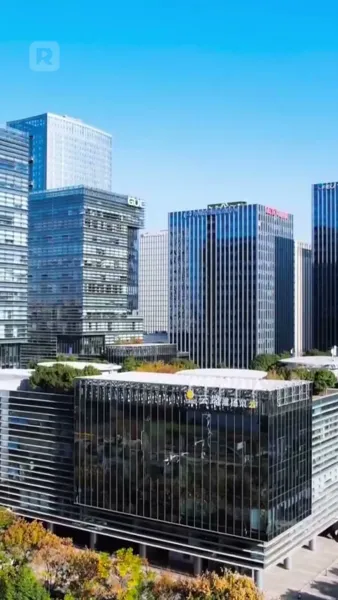 (พากย์) ถลำรักในโลกของเธอ