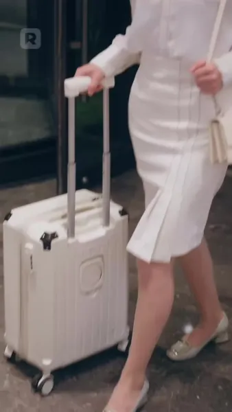 (พากย์) ถลำรักในโลกของเธอ