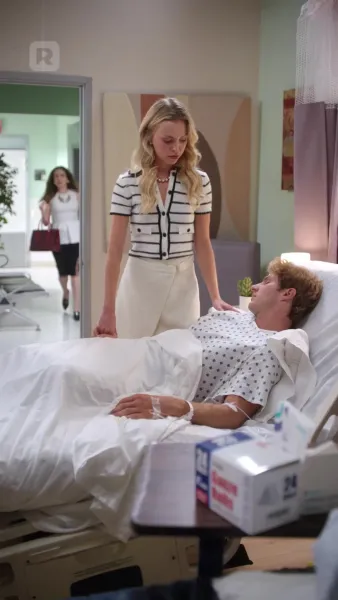 ราชินีแห่งสนามสักหลาด