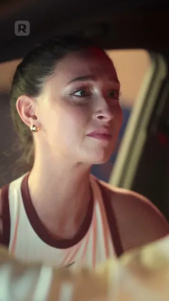 ราชินีแห่งสนามสักหลาด