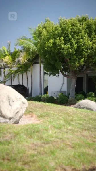 ราชินีแห่งสนามสักหลาด