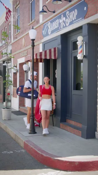 ราชินีแห่งสนามสักหลาด