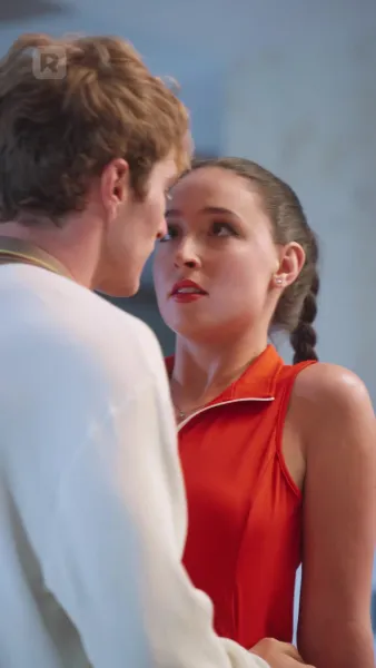 ราชินีแห่งสนามสักหลาด