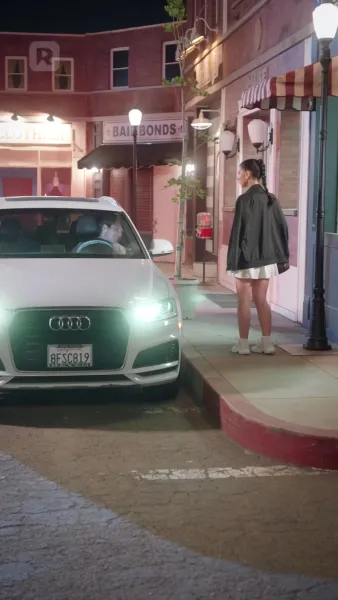 ราชินีแห่งสนามสักหลาด