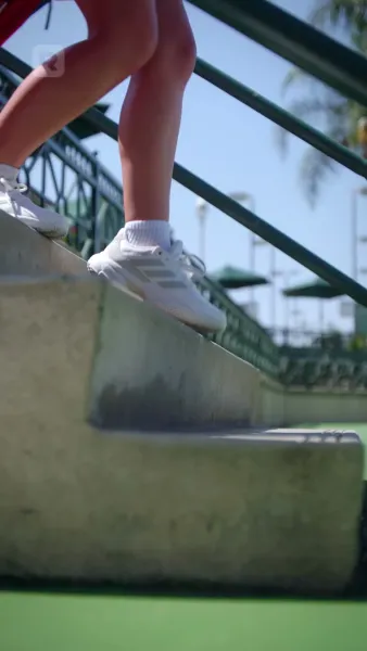 ราชินีแห่งสนามสักหลาด