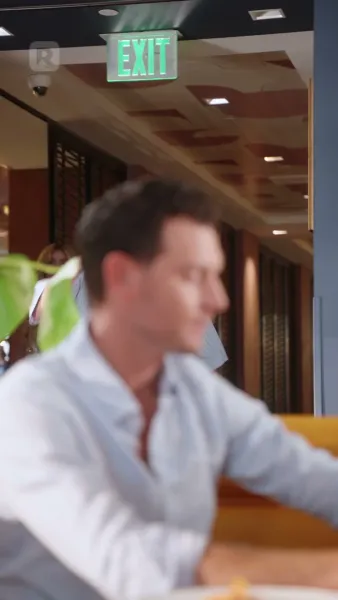 ราชินีแห่งสนามสักหลาด