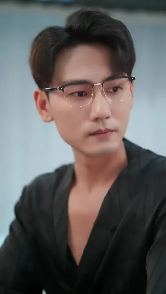 ท่านเผด็จการคลั่งรัก