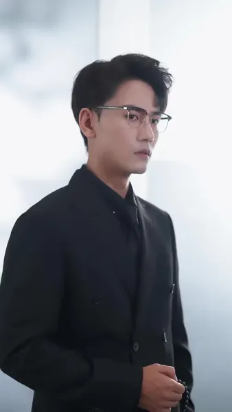 ท่านเผด็จการคลั่งรัก