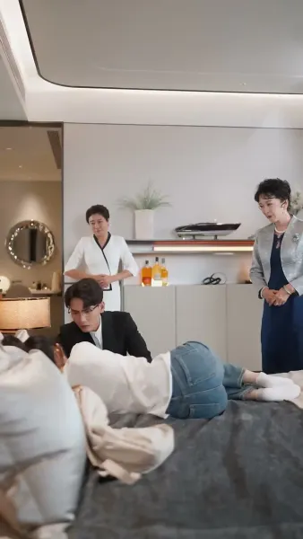 ท่านเผด็จการคลั่งรัก