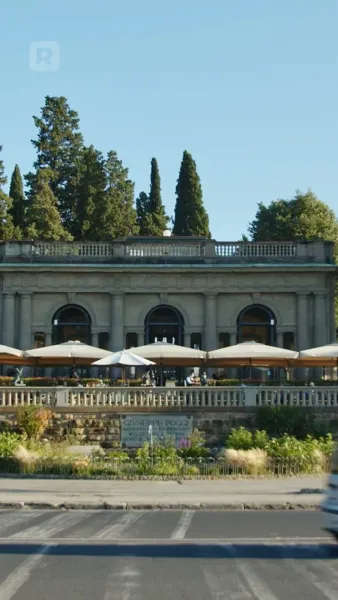 ที่รัก คุณมาแล้ว