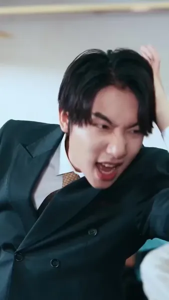 สายเกินไปที่จะบอกว่ารักเธอ