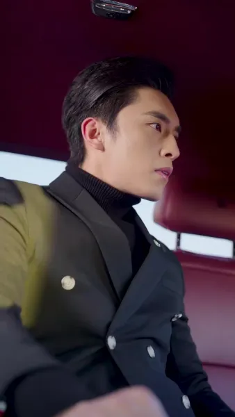 กุหลาบบาน รักลึก