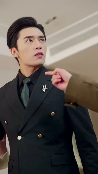 กุหลาบบาน รักลึก