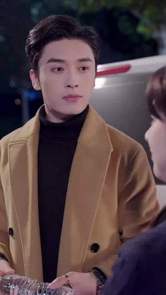 กุหลาบบาน รักลึก