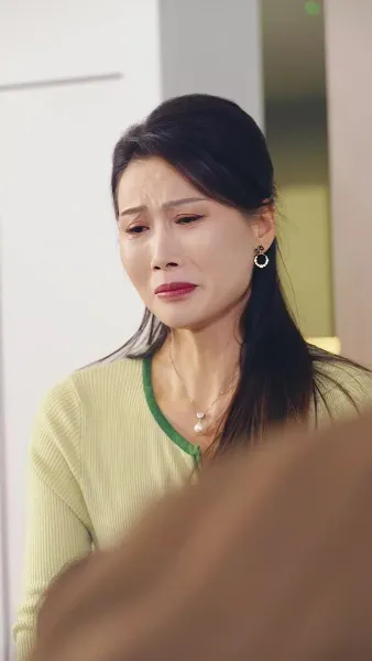 กุหลาบบาน รักลึก