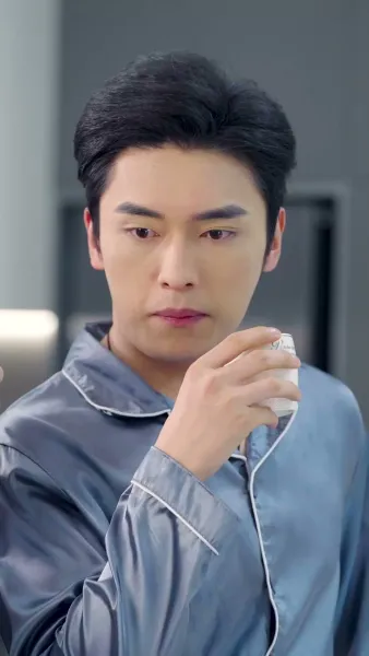 กุหลาบบาน รักลึก