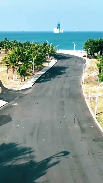 ลุงขี้เก๊กกับสาววัยใส