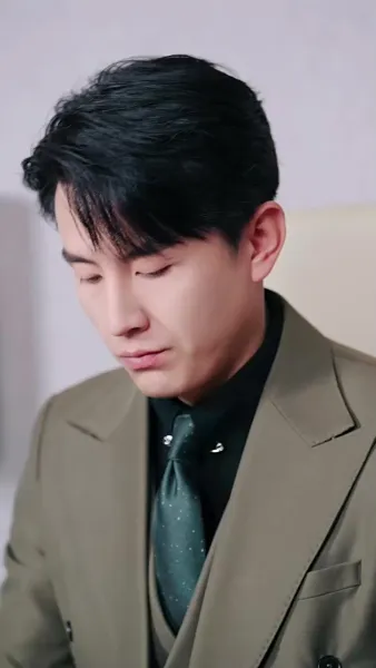 ลุงขี้เก๊กกับสาววัยใส