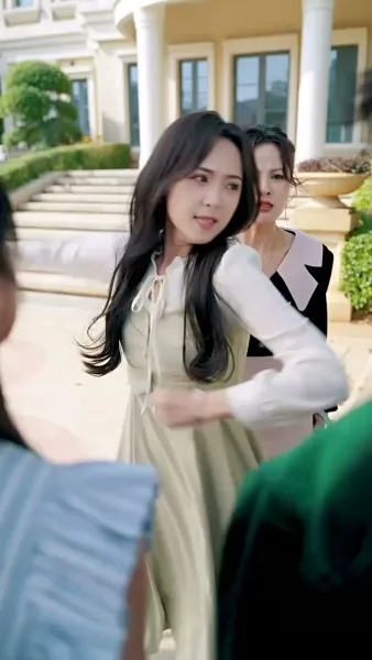 ลุงขี้เก๊กกับสาววัยใส