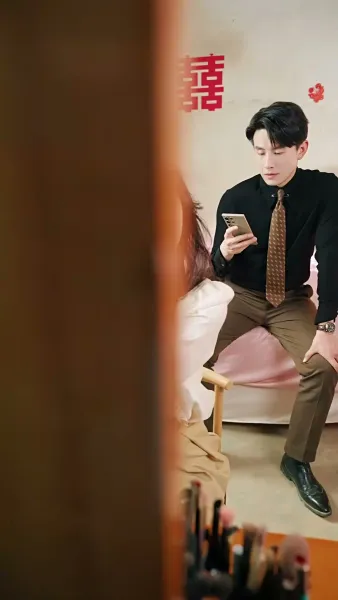 ลุงขี้เก๊กกับสาววัยใส