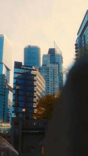 เสียงสวรรค์และกิเลส