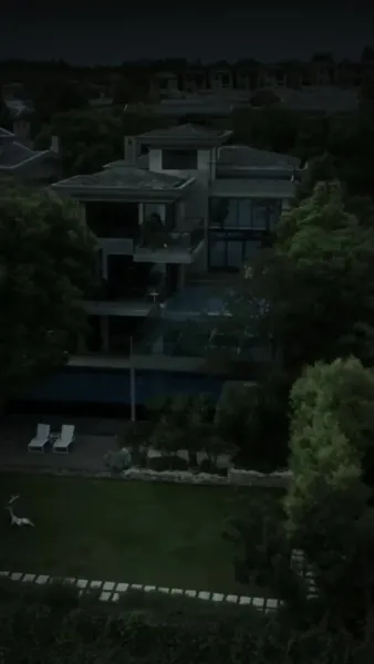 เสียงสวรรค์และกิเลส