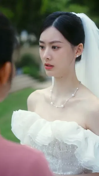 เสียงสวรรค์และกิเลส