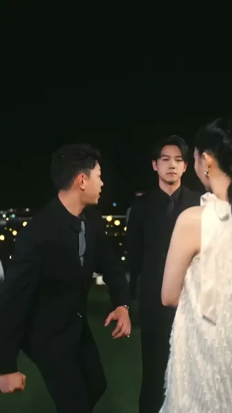 เสียงสวรรค์และกิเลส