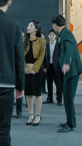 ทายาทเศรษฐีคืนบัลลังก์