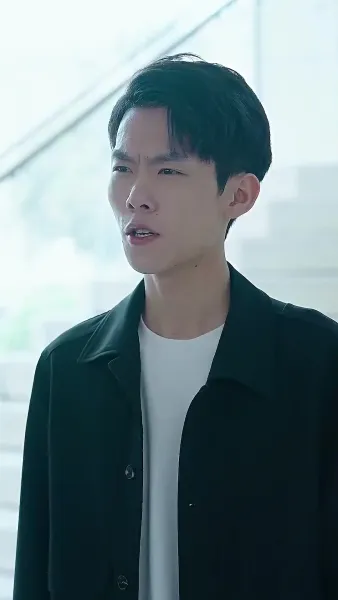 ทายาทเศรษฐีคืนบัลลังก์