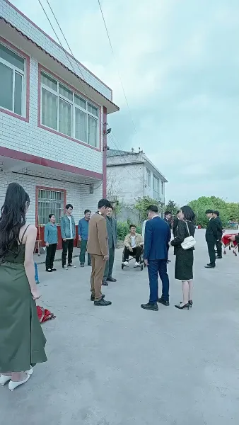 ทายาทเศรษฐีคืนบัลลังก์