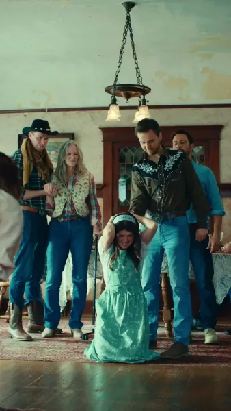 สาวแกร่งลุกขึ้นสู้